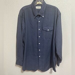 L.L. Bean Men's Navy Plaid Button-Down Shirt 17 1/2 (large)